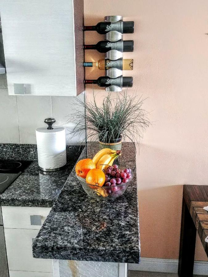 Beautiful 2 Bedroom 2 Bathroom Sea View, Free Parking Дубровник Экстерьер фото